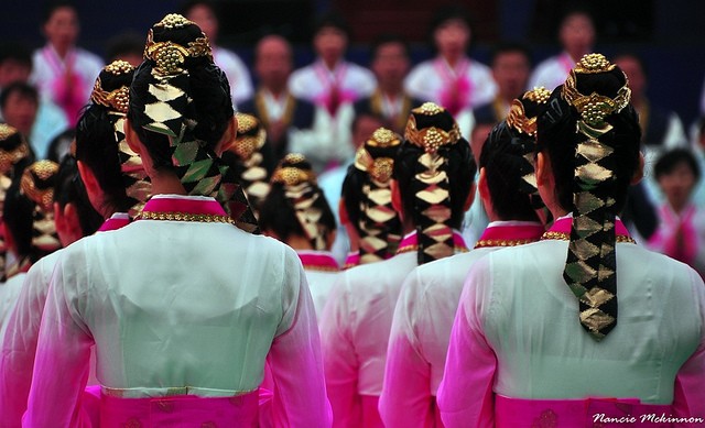 Through the Sandbox Lens #28, May 09, 2011 – Buddha’s Birthday Bash in Seoul