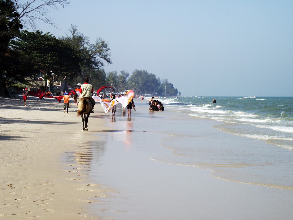 Travel Photo Thursday — November 1, 2012– Hua Hin, Thailand — On My Travel Radar