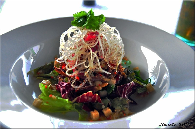 Wanderfood Wednesday — A Lunchtime Splurge in Lovina, Bali