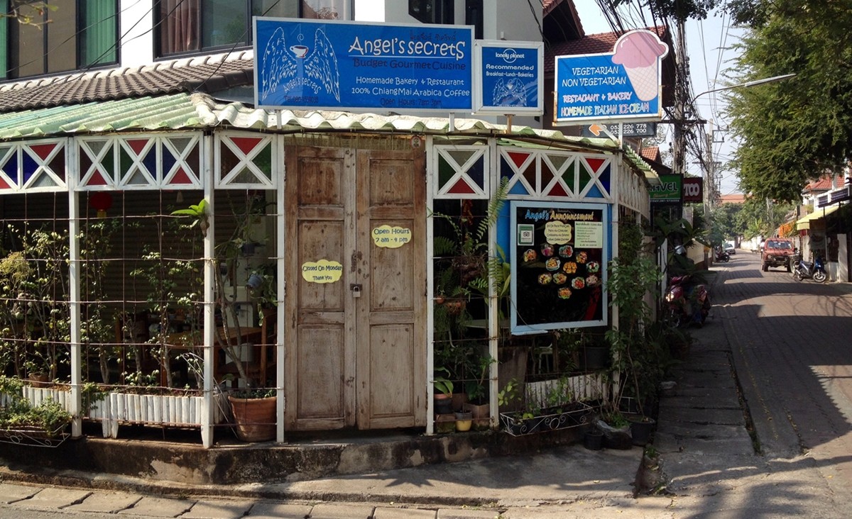 Welcome! (Closed on Mondays!)