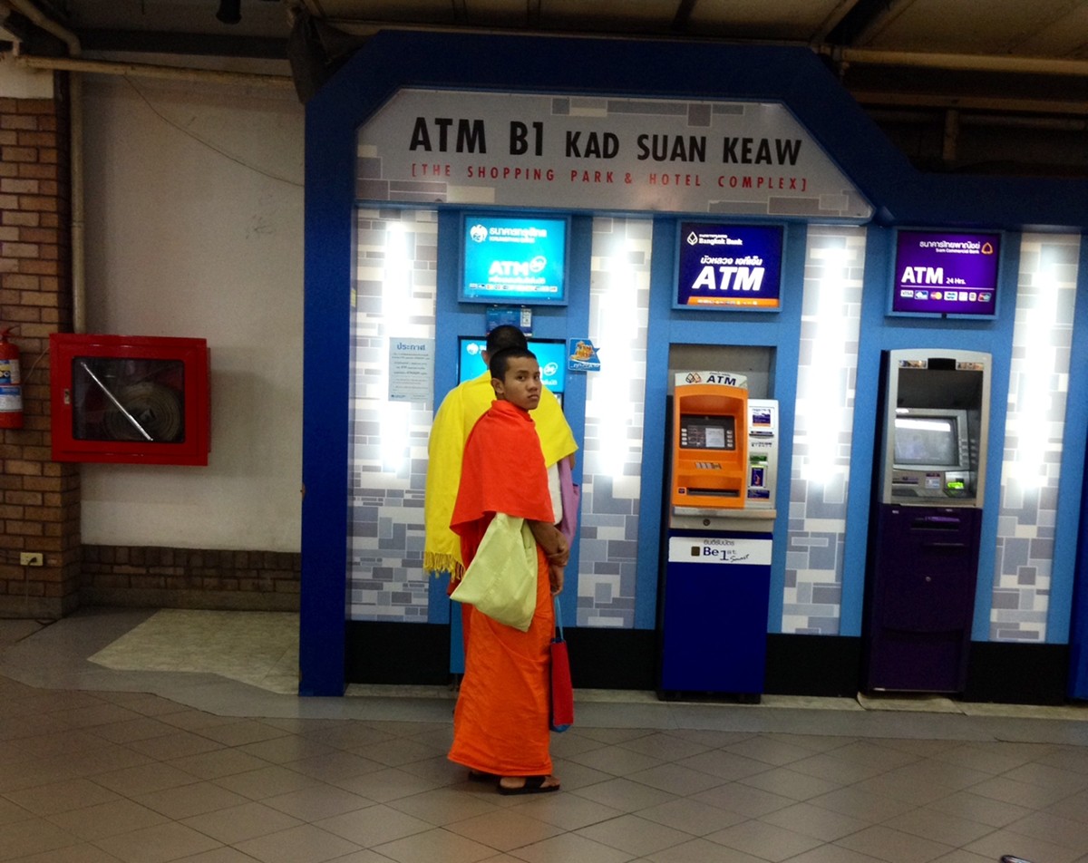 Travel Photo Thursday — January 16th, 2014 — Chiang Mai’s Smiles, Laughs, and OH MYs