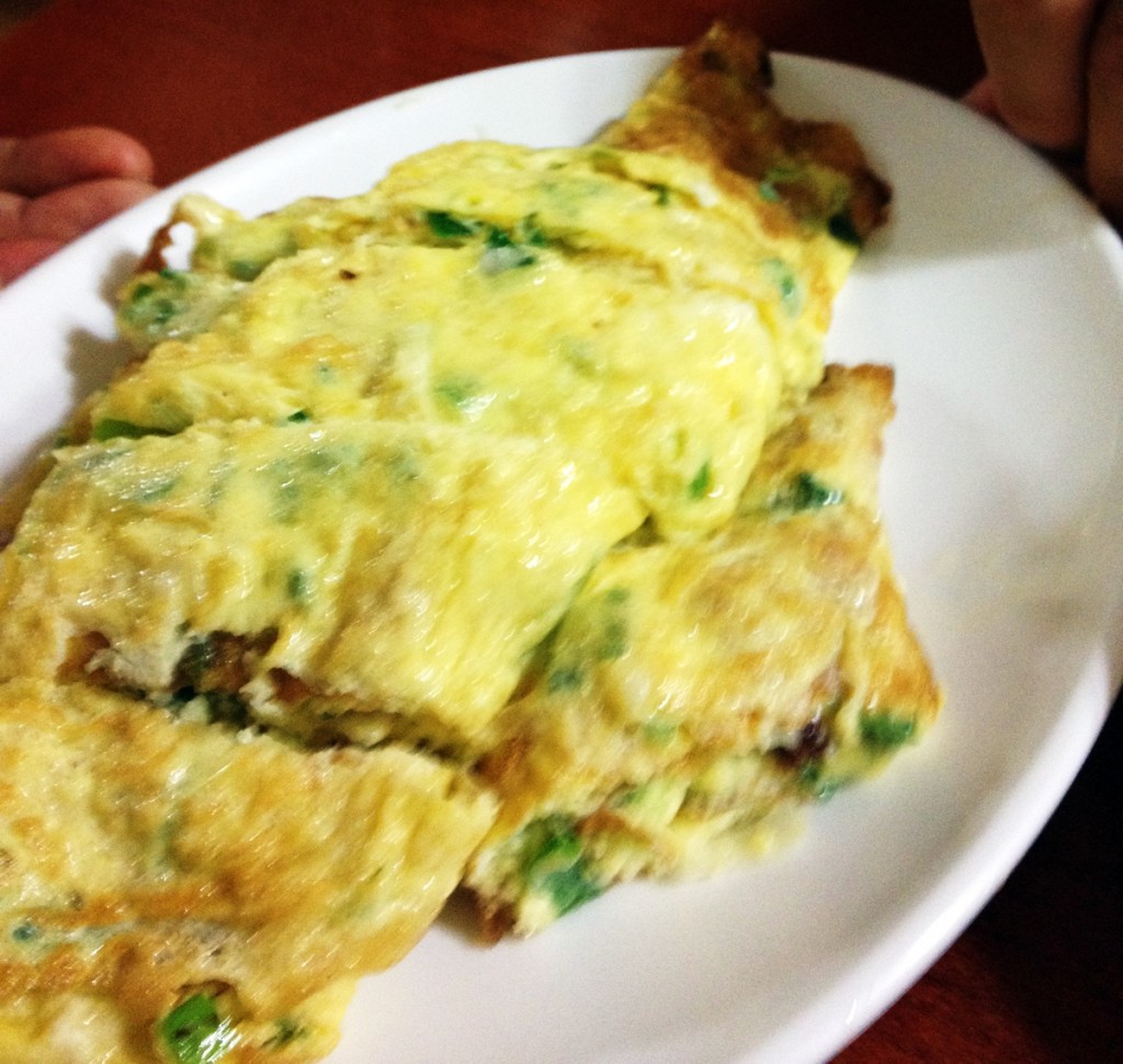 Gyeran Mari (Korean rolled omelet) 